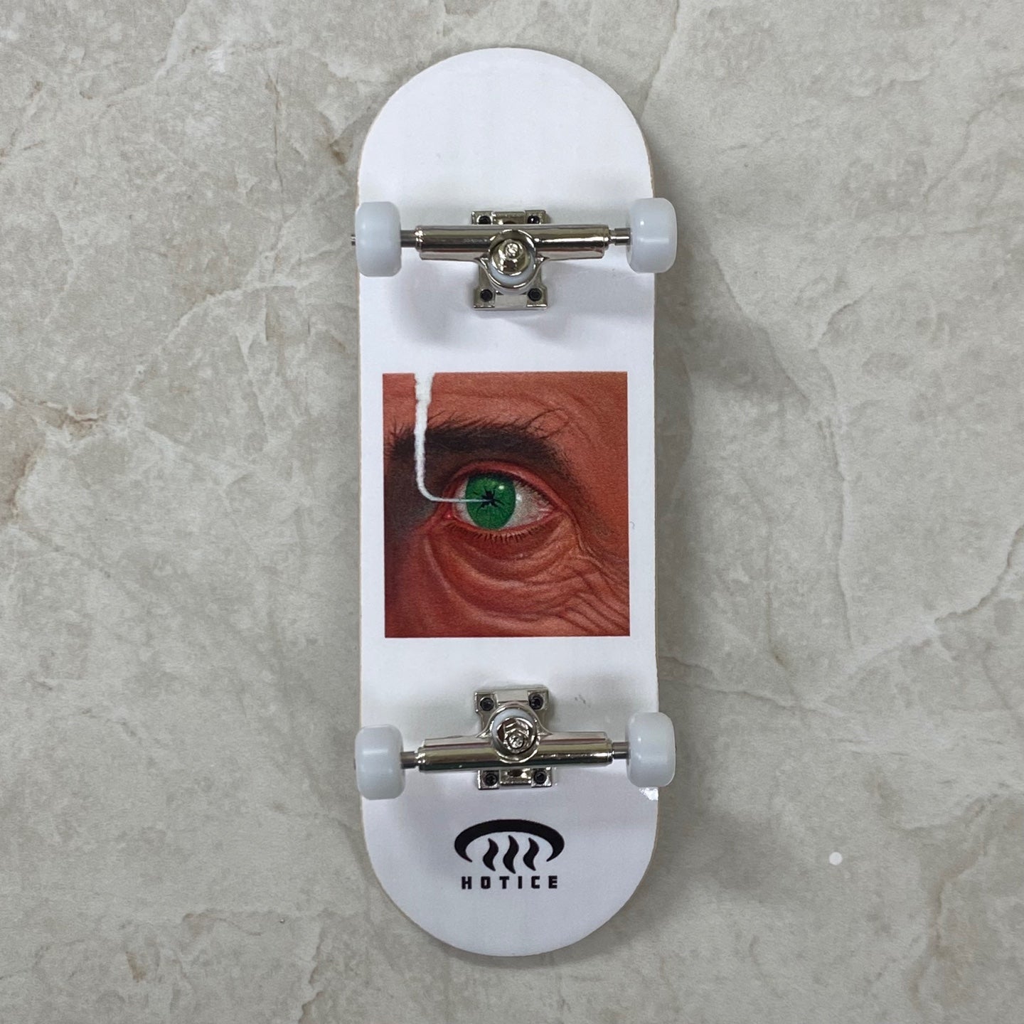 YEE COMPLETE HOTICE COLLAB